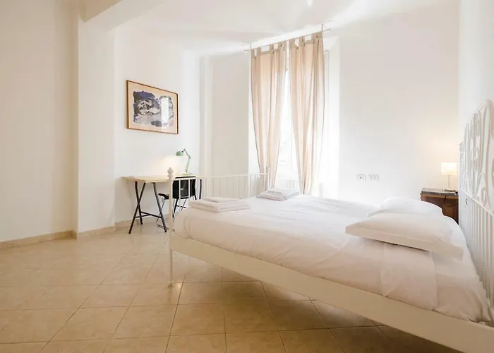 Petroni Apartment *